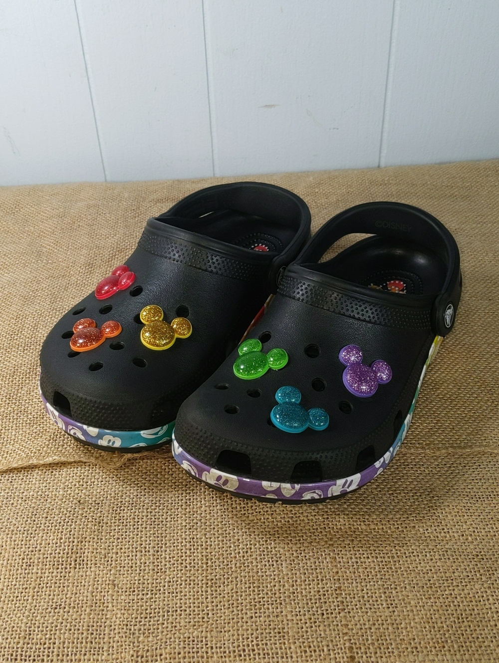Crocs Kid's Classic Disney Rainbow Celebration Clog Sz J4, Black/Multicolor